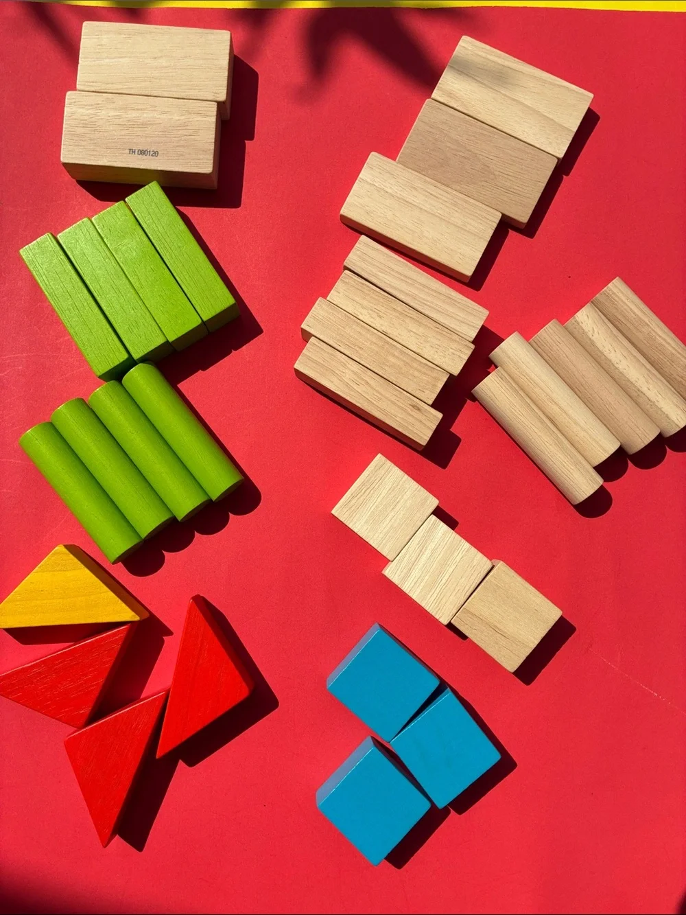 Plan Toys - COLORFUL UNIT BLOCKS (incomplete…32, not 40 blocks)